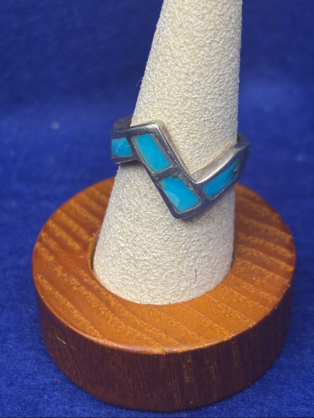 Turquoise Inlay V-Shape Silver Ring
